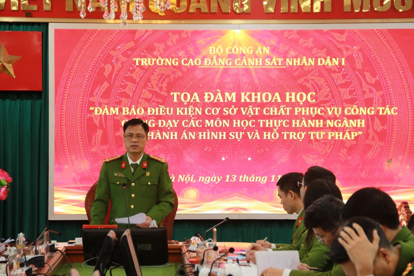Toạ đàm Khoa học “Đảm bảo điều kiện cơ sở vật chất phục vụ công tác giảng dạy các môn học thực hành ngành Thi hành án hình sự và Hỗ trợ tư pháp”