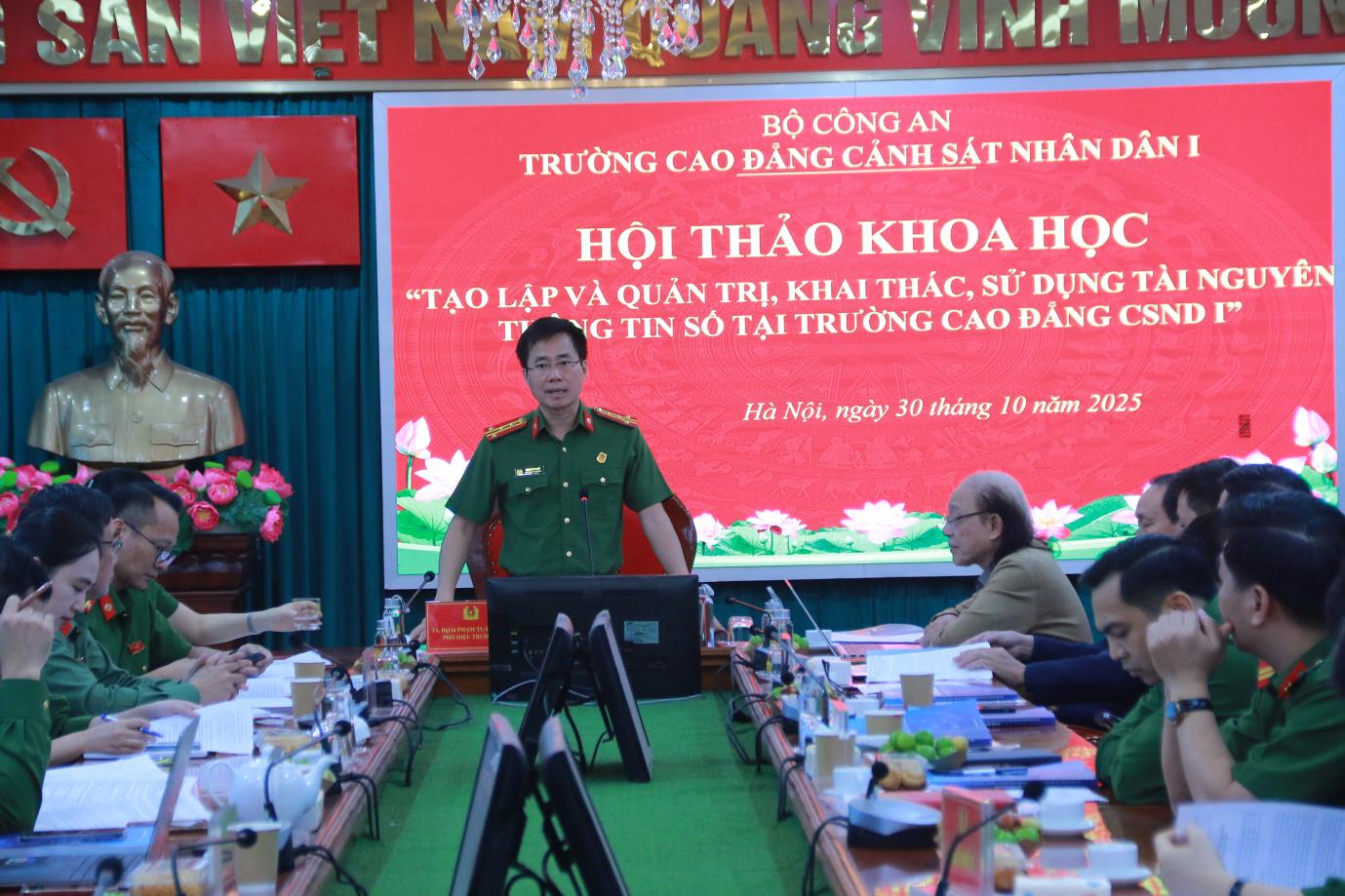 Hội thảo khoa học “Tạo lập và quản trị, khai thác, sử dụng tài nguyên thông tin số tại Trường Cao đẳng Cảnh sát nhân dân I”