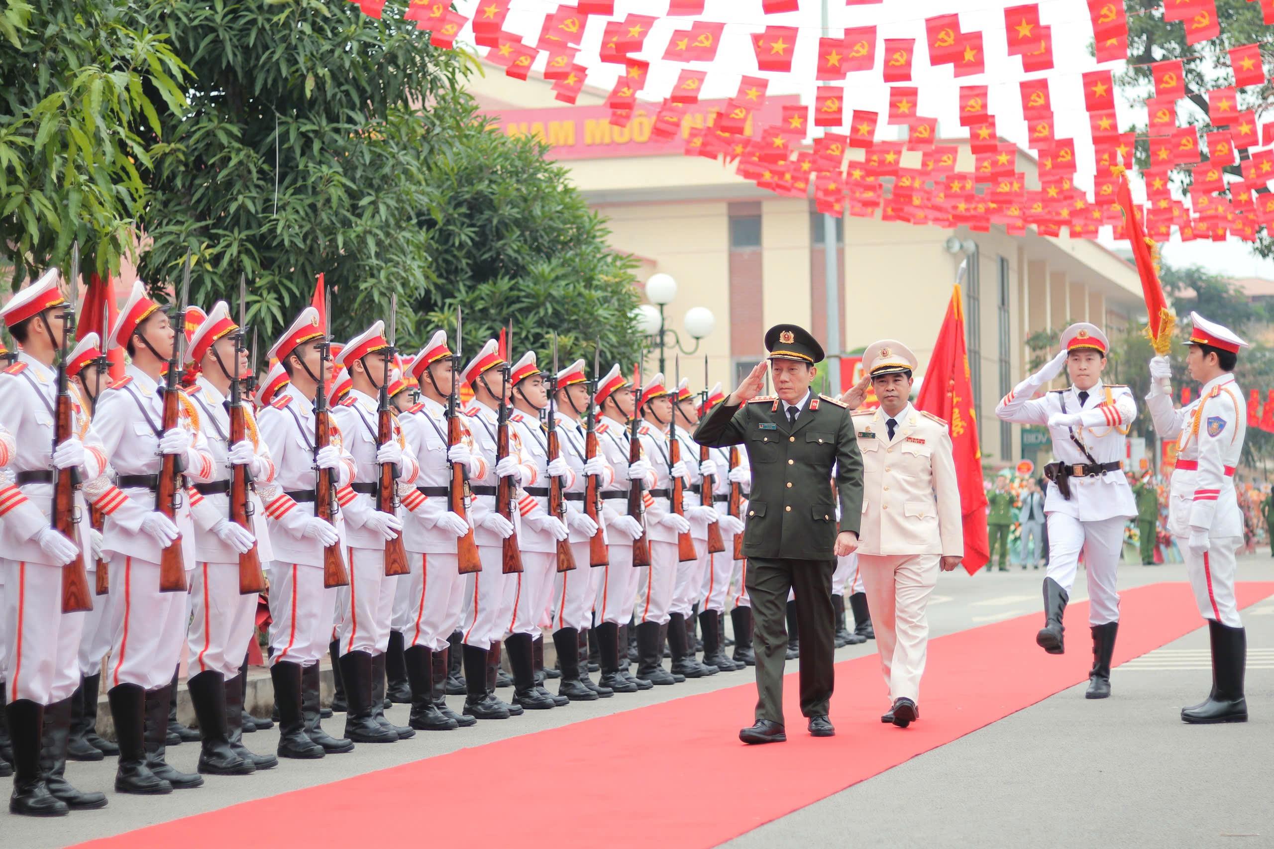 Trường Cao đẳng Cảnh sát nhân dân I long trọng tổ chức Lễ kỷ niệm 60 năm Ngày truyền thống Nhà trường và đón nhận Huân chương Quân công hạng Nhì