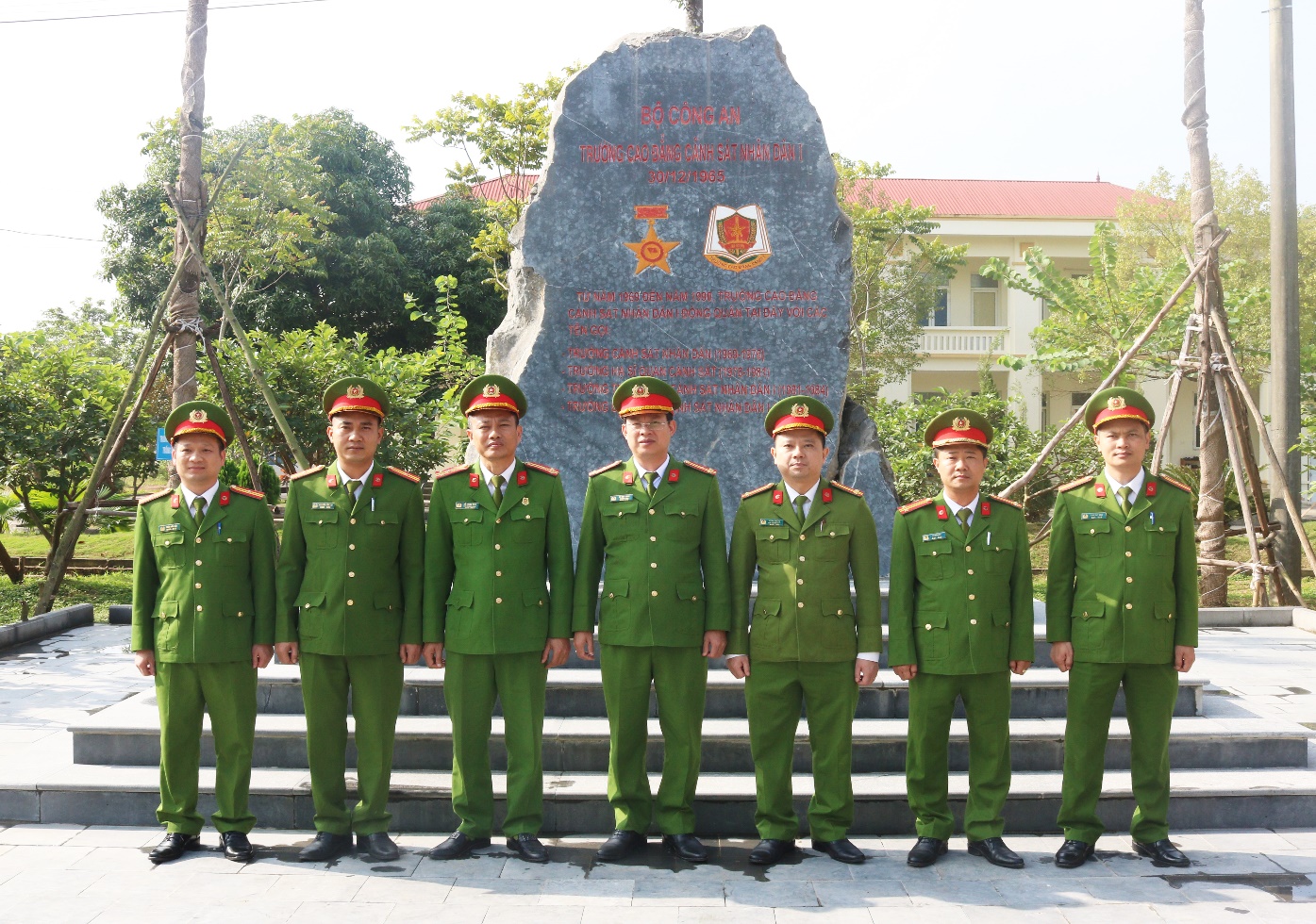 Khoa Kỹ thuật hình sự tổ chức buổi sinh hoạt chính trị “về nguồn”