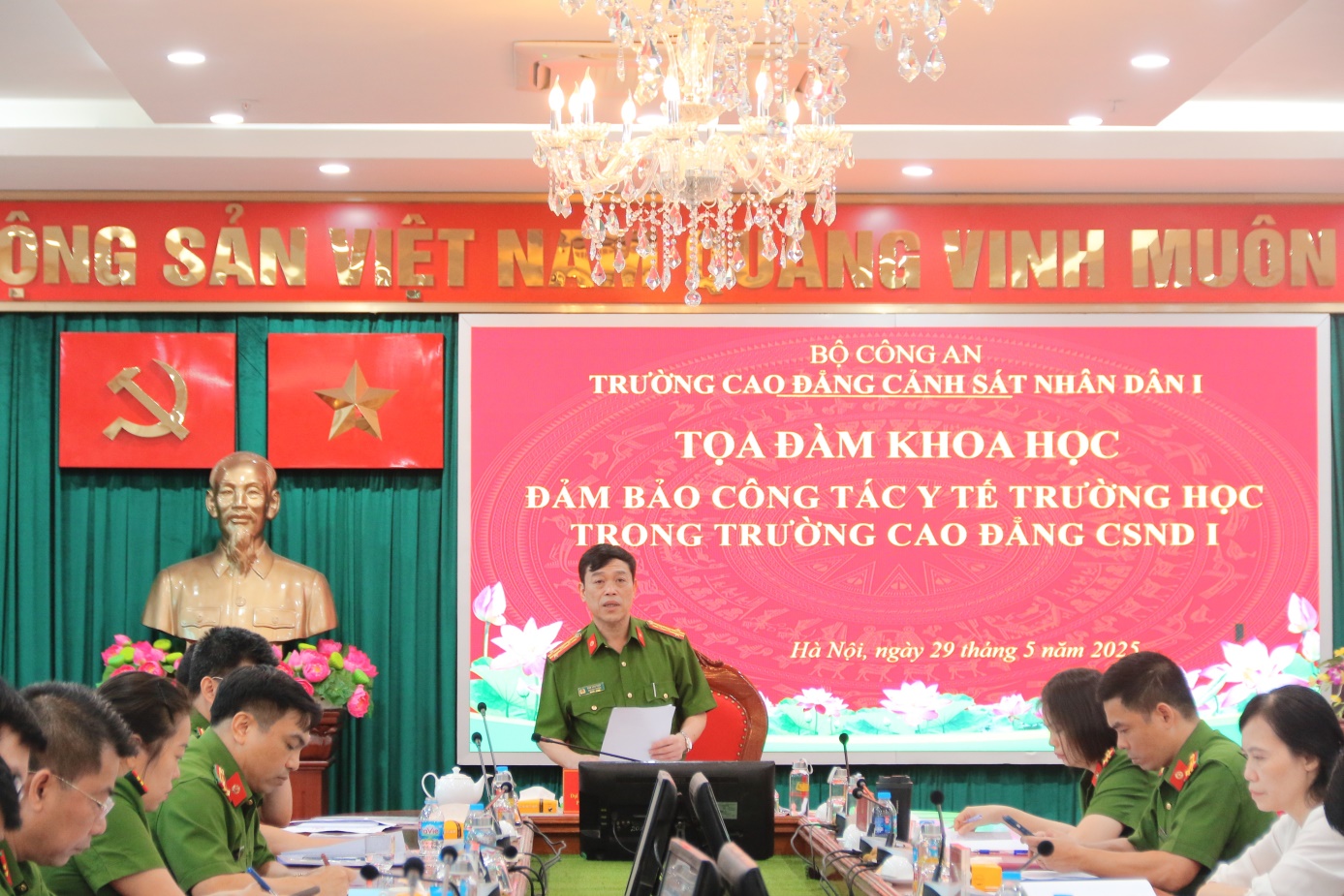 Toạ đàm khoa học “Đảm bảo công tác y tế trường học trong Trường Cao đẳng Cảnh sát nhân dân I”