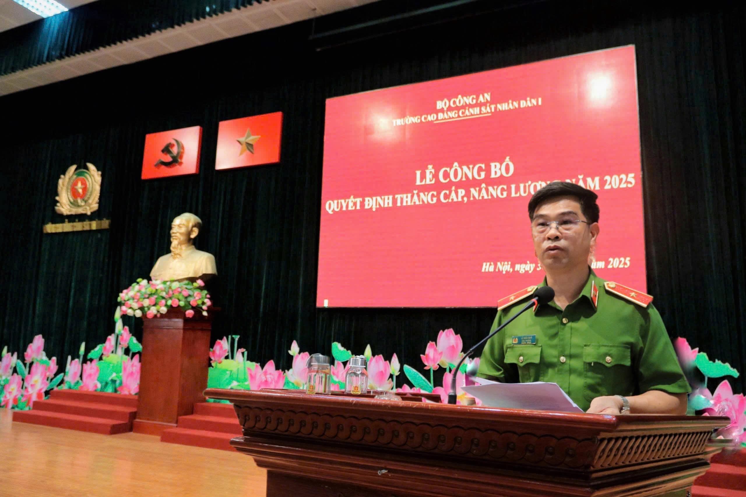 Lễ công bố quyết định thăng cấp bậc hàm, nâng bậc lương năm 2025