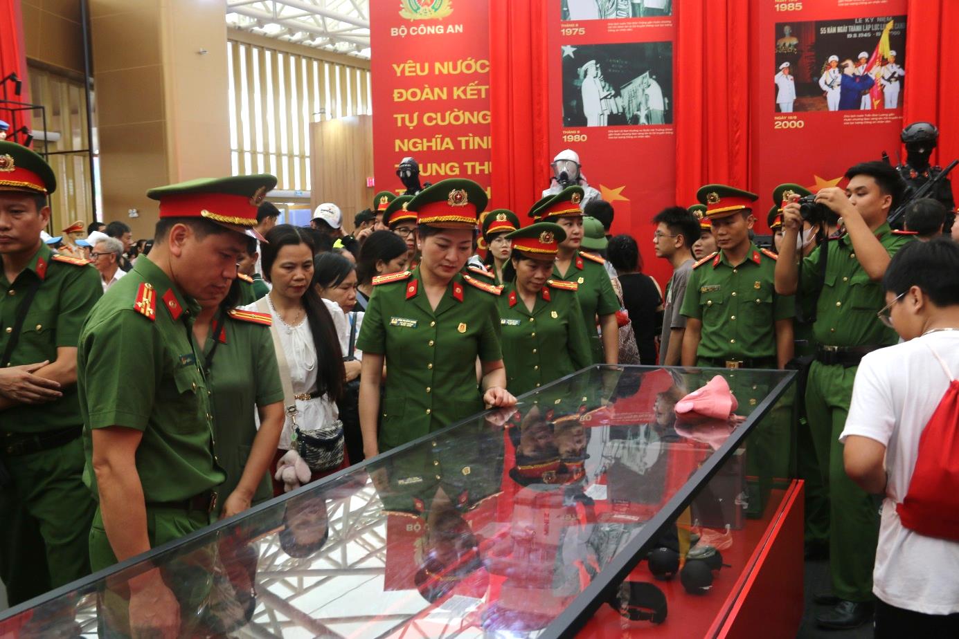 Tham quan, học tập tại Triển lãm thành tựu đất nước chủ đề “80 năm hành trình Độc lập - Tự do - Hạnh phúc”