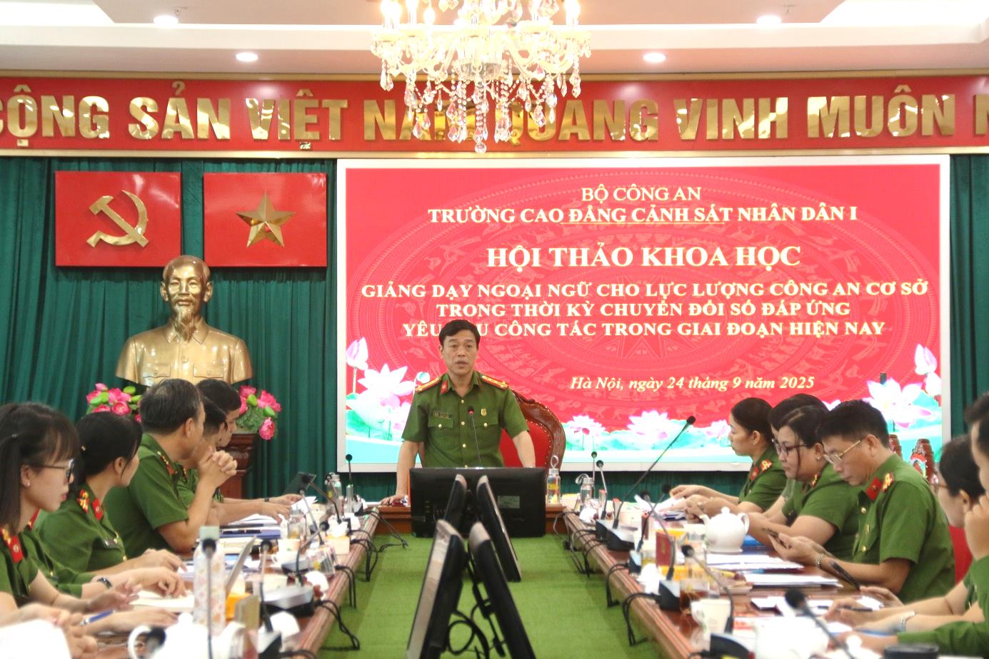 Hội thảo khoa học “Giảng dạy ngoại ngữ cho lực lượng Công an cơ sở trong thời kỳ chuyển đổi số đáp ứng yêu cầu công tác trong giai đoạn hiện nay”