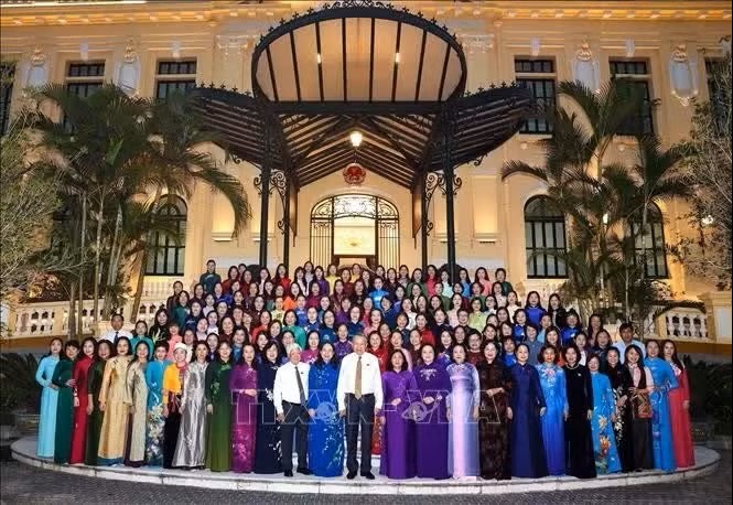 Tổng Bí thư, Chủ tịch nước Tô Lâm gặp mặt nữ đại biểu Quốc hội khóa XVI