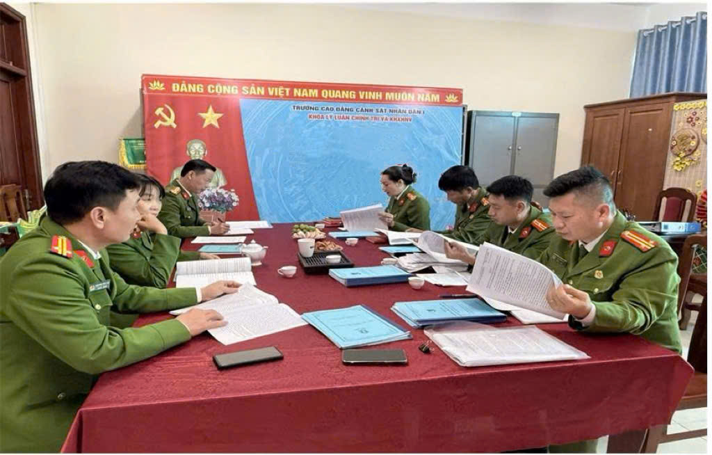 Phòng Quản lý đào tạo kiểm tra công tác giáo dục đào tạo