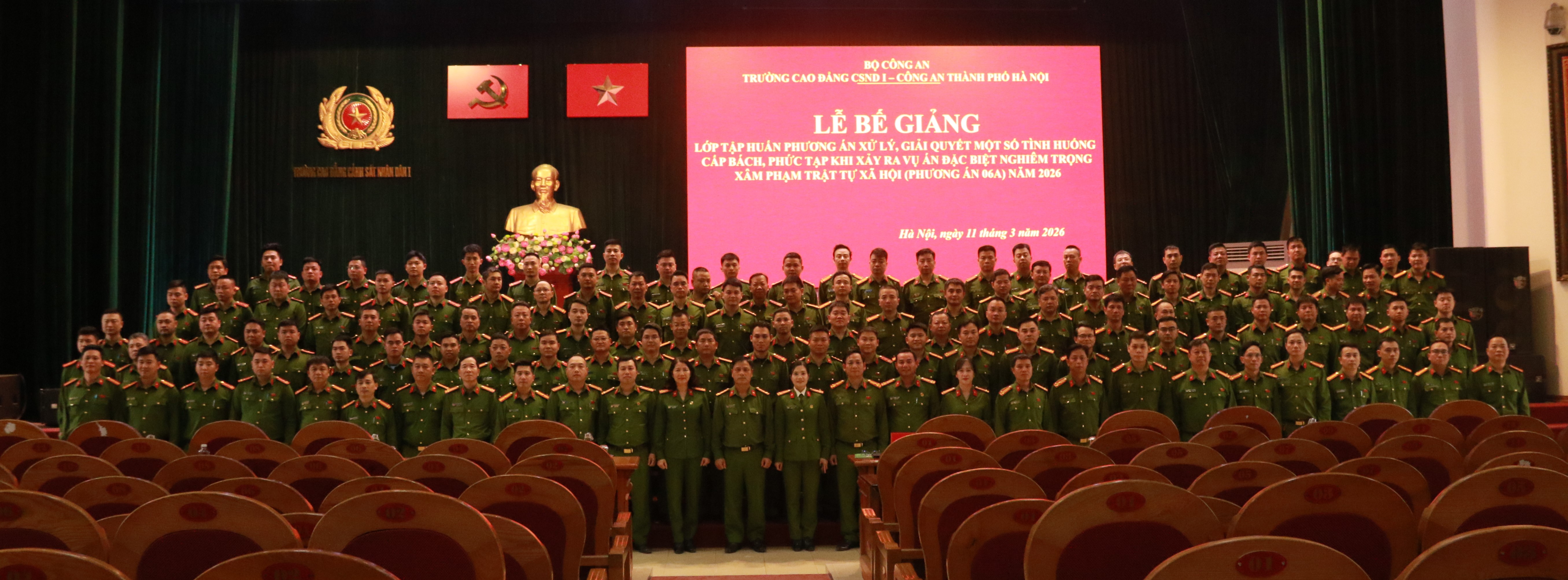 Bế giảng lớp số 01 Tập huấn Phương án số 06A cho Công an thành phố Hà Nội năm 2026