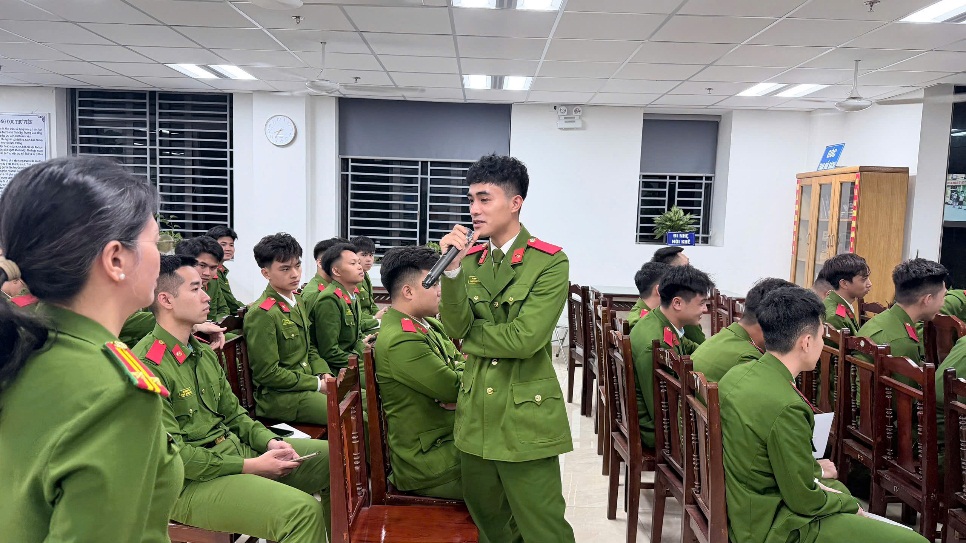 Câu lạc bộ Bạn đọc tổ chức trao giải cuộc thi “Chiến thần săn sách” và Workshop 2 “Làm chủ kỹ thuật đọc - Đọc nhanh, hiểu sâu”