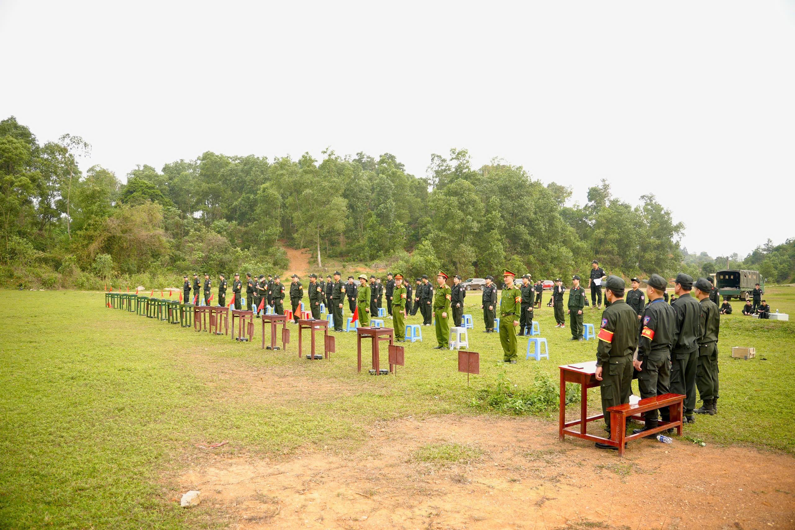 Trung đoàn dự bị chiến đấu nhà trường tổ chức bắn đạn thật, nâng cao khả năng sẵn sàng chiến đấu