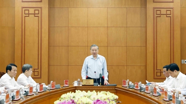 Tiếp tục kiên quyết, kiên trì đấu tranh phòng, chống tham nhũng