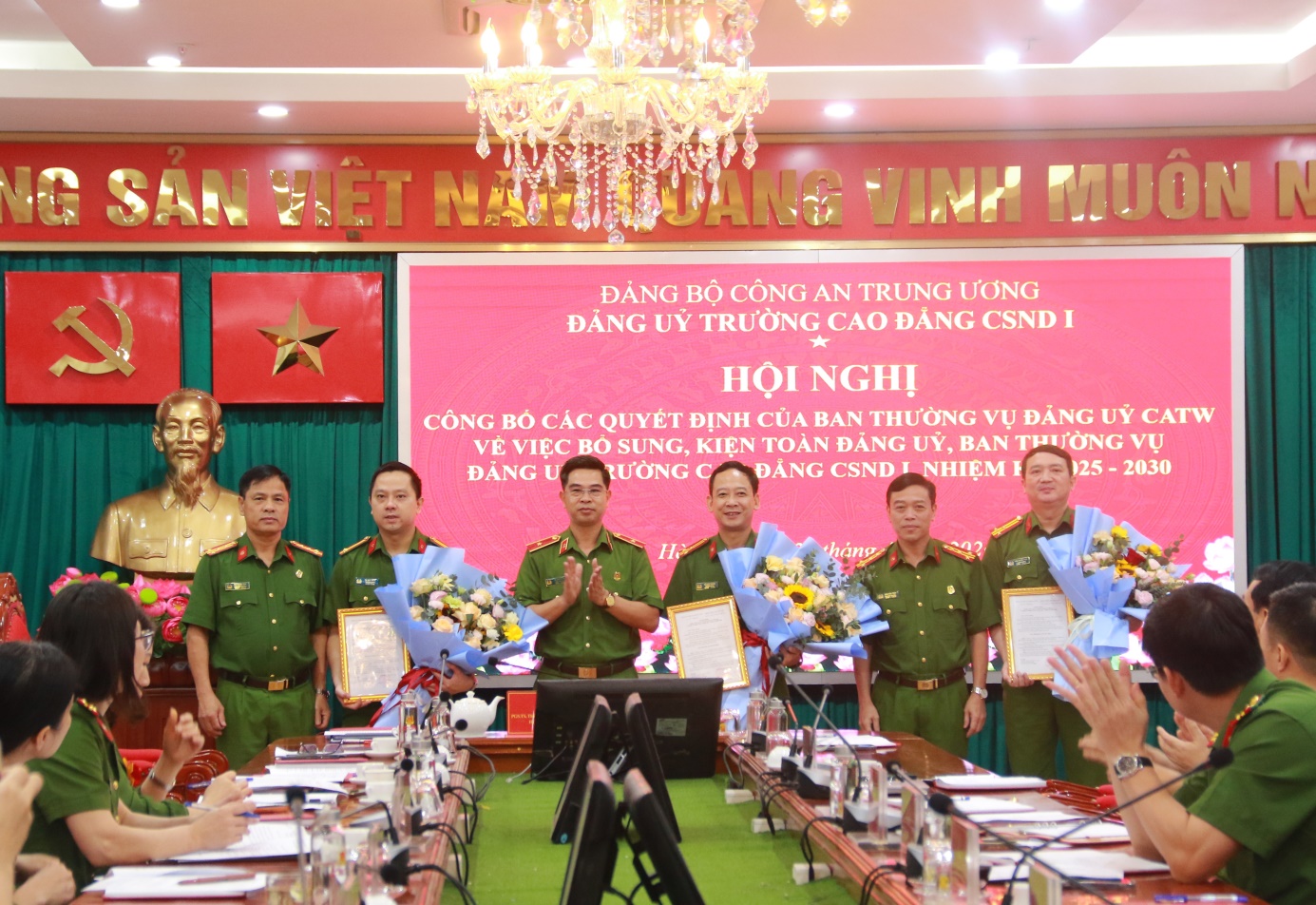 Đảng ủy Trường Cao đẳng Cảnh sát nhân dân I tổ chức Hội nghị công bố quyết định bổ sung, kiện toàn Đảng ủy, Ban Thường vụ Đảng ủy nhà trường, nhiệm kỳ 2025-2030