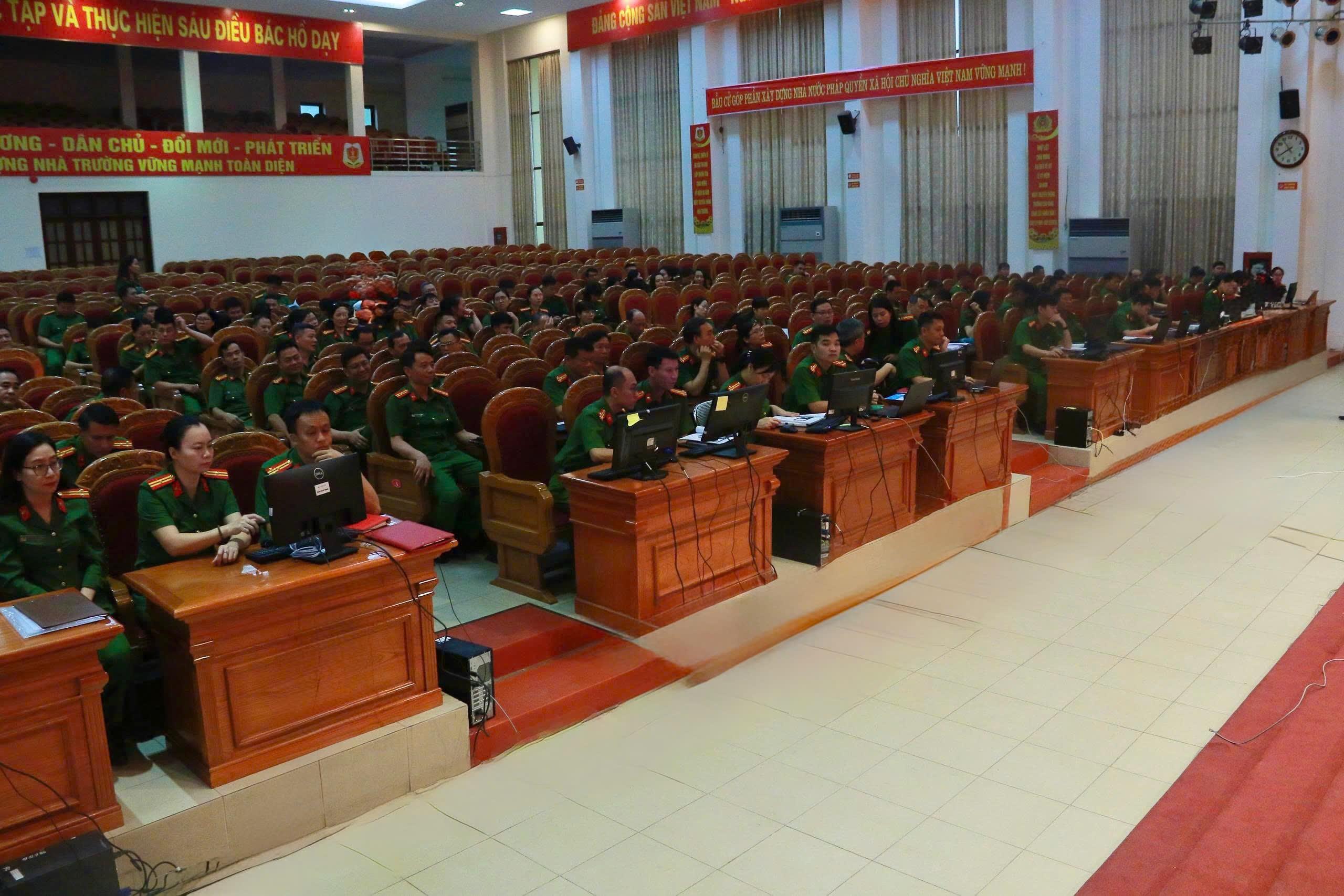 Tập huấn Sử dụng phần mềm quản lý văn bản và điều hành tác nghiệp