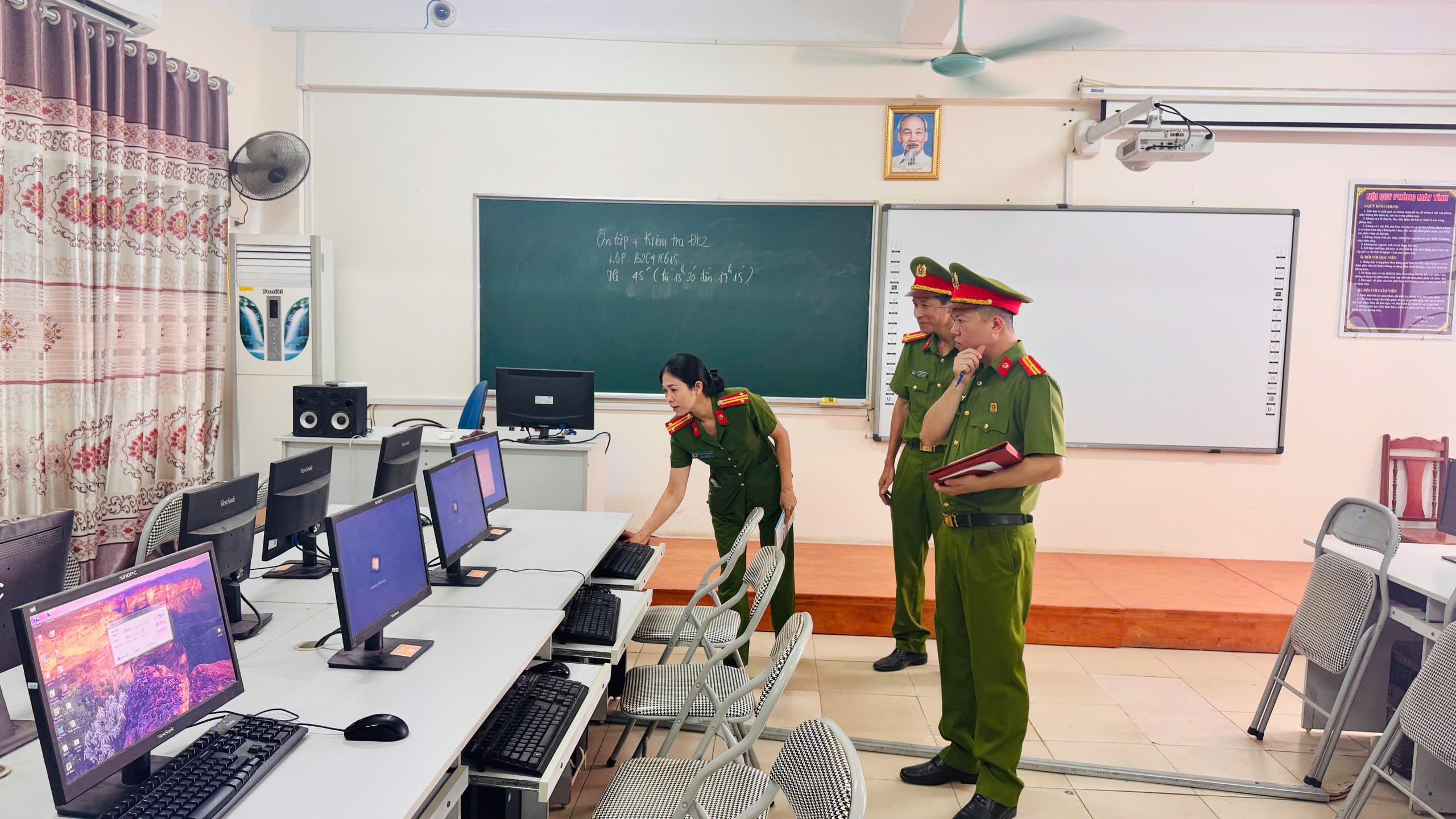 Kiểm tra, đánh giá các điều kiện đảm bảo cho dạy học thực hành nghiệp vụ Cảnh sát