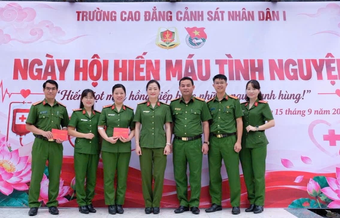 TỔ CHỨC CHƯƠNG TRÌNH HIẾN MÁU TÌNH NGUYỆN “GIỌT MÁU NGHĨA TÌNH VÌ ĐỒNG ĐỘI THÂN YÊU” ĐỢT 2 NĂM 2026
